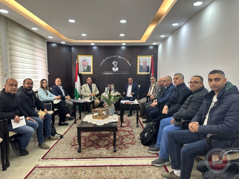 مدير وحدة دعم المفاوضات يلتقي رئيس هيئة مقاومة الجدار والاستيطان لبحث سبل التعاون المشترك