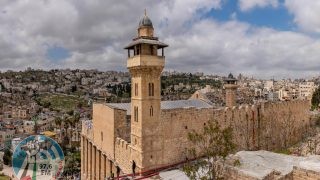 الأوقاف: في سابقة خطيرة الاحتلال يضع أقفالا على جميع أبواب غرف الحرم الإبراهيمي