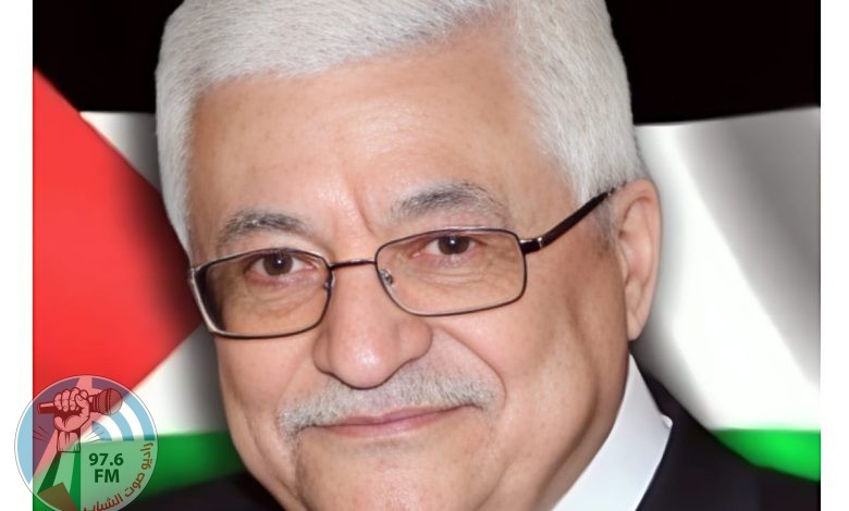 الرئيس يعزي بوفاة المناضل الوطني الكبير سميح عبد الفتاح