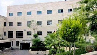مستشفياتنا نفخر بها .. وسنطورها، الخليل الحكومي .. أقل المشافي راحةً
