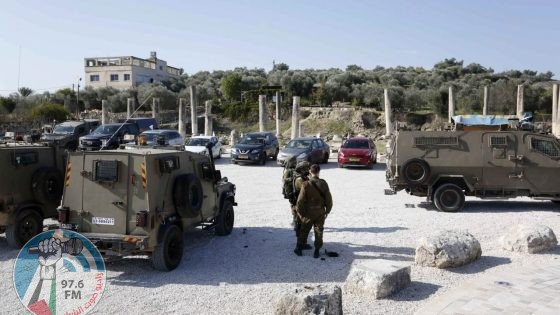 قوات الاحتلال تعتقل شابين من سبسطية شمال غرب نابلس