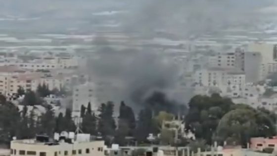 الاحتلال يحرق منزلا في محيط مخيم جنين