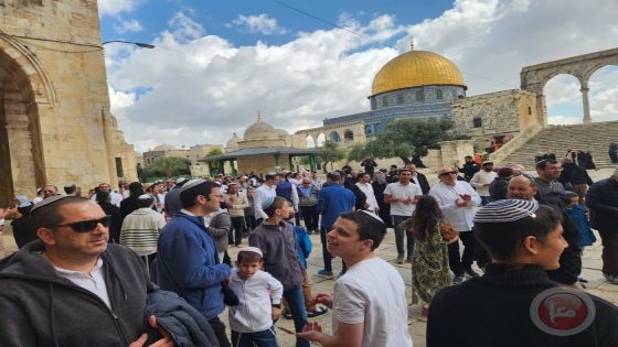 1743متطرفا يقتحمون الأقصى