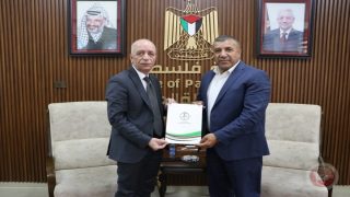 محافظ الخليل: المرسوم الرئاسي بتخصيص أراضي للمقرات الحكومية نقلة نوعية في اطار خدمة مواطني المحافظة