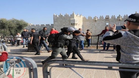 الاحتلال يعتقل عددا من المواطنين في القدس