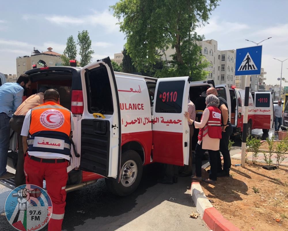 الاحتلال يصيب ثلاثة شبان بالرصاص في مخيم الجلزون شمال رام الله