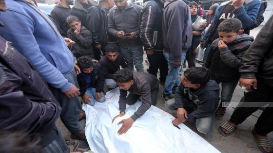 11 شهيدا بقصف الاحتلال منزلا شمال قطاع غزة