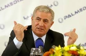 عباس زكي يزور السفارة التونسية معزيا باستشهاد الطالب فارس أثناء رفع العلم الفلسطيني