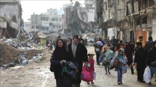 أكثر من 90 ألف نازح في 115 مركز إيواء بقطاع غزة