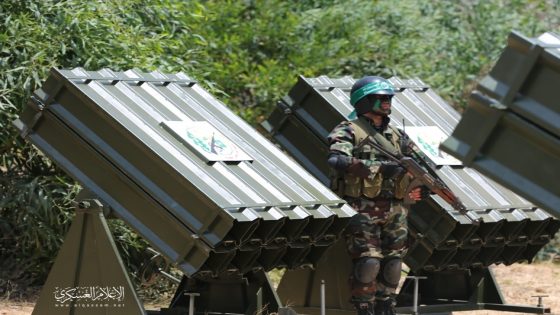 القسام تعلن قصف أسدود برشقة صاروخية
