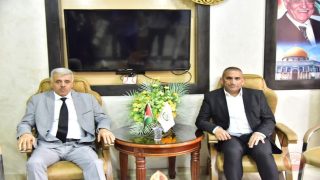 وزير التربية ورئيس بلدية يطا يضعان حجر الأساس لمدرسة يطا المهنية الصناعية