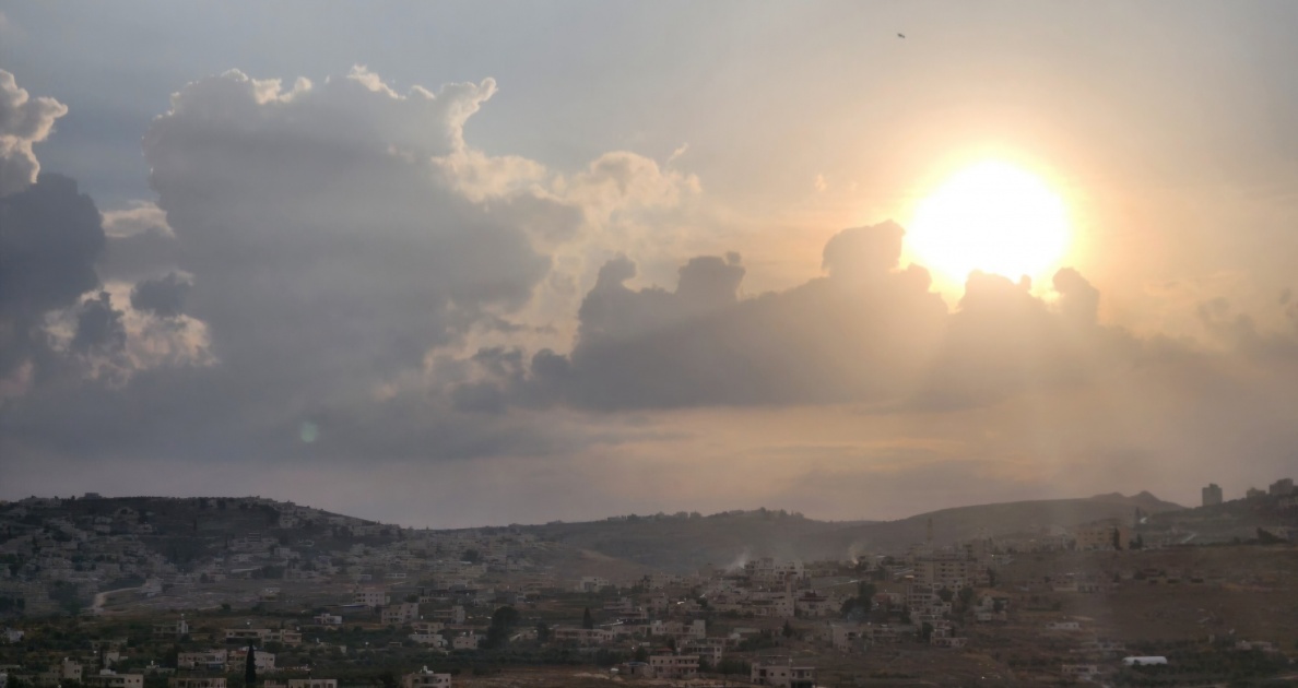 الطقس: أجواء صيفية حارة