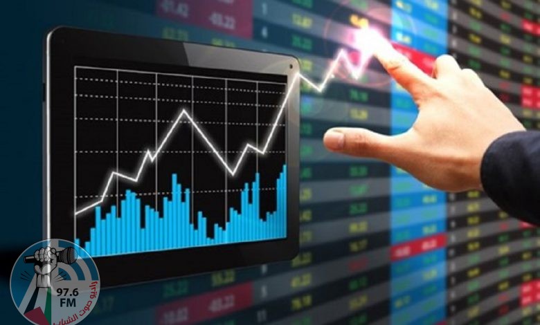 أسواق الأسهم تلتقط أنفاسها بعد يوم دامٍ