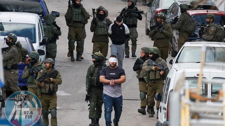 الاحتلال يعتقل 7 مواطنين من دير الحطب ويتما في محافظة نابلس