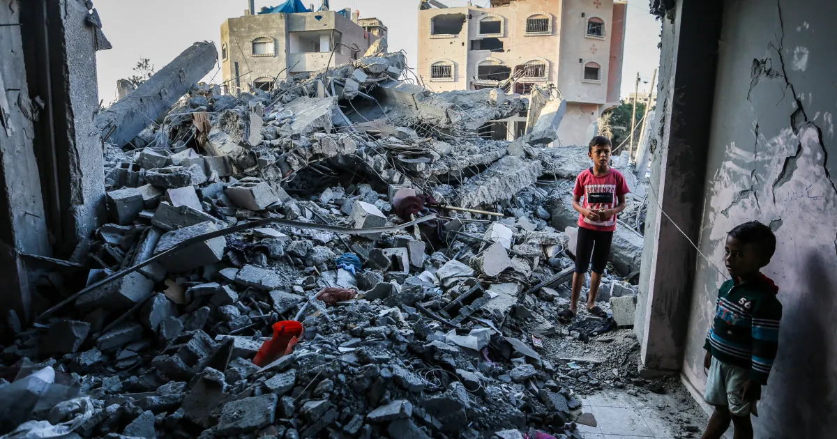 56 شهيدا منذ فجر السبت في قصف الاحتلال مناطق متفرقة من قطاع غزة