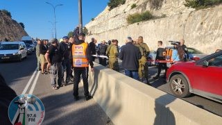 الاحتلال يعتدي على مواطنين قرب حاجز زعيم شرق القدس