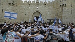 مئات المستعمرين يقتحمون المسجد الأقصى في ثالث أيام “الفصح اليهودي”