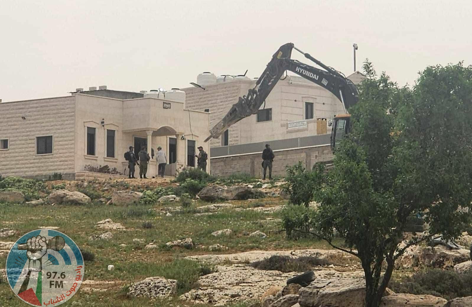 الاحتلال يهدم منزلين في بلدة السموع جنوب الخليل