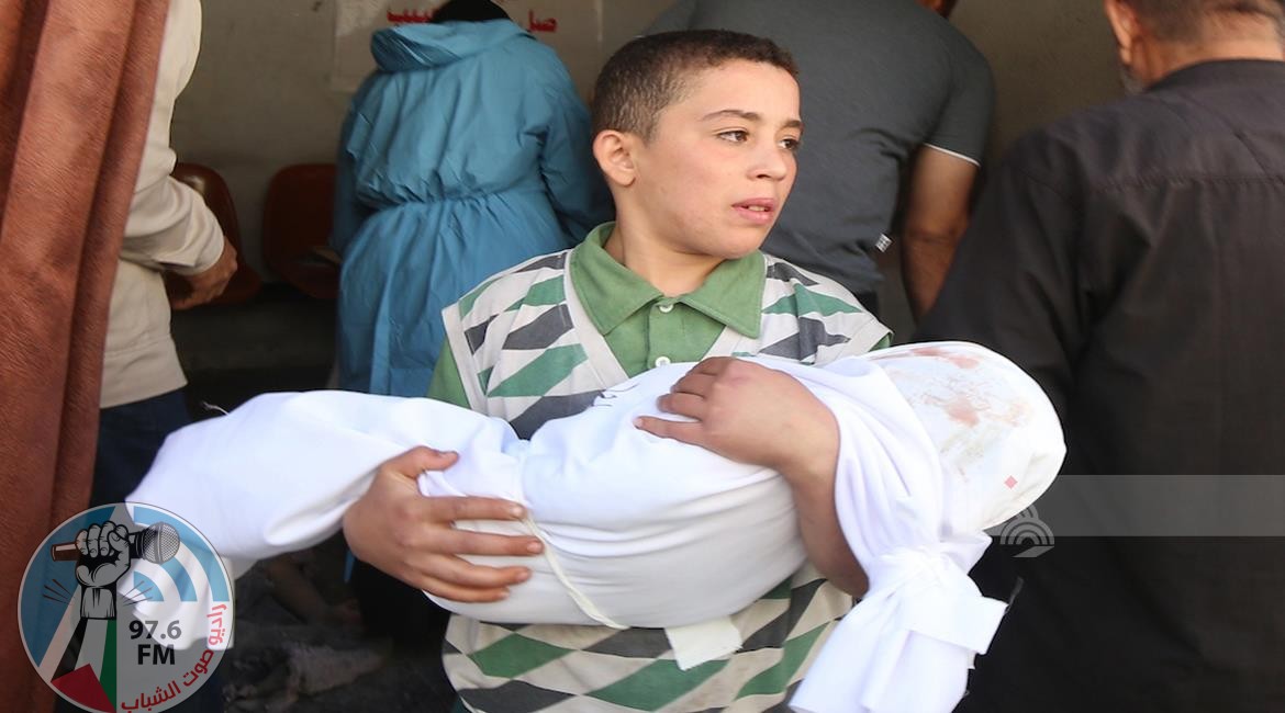 15 شهيدا بينهم 9 من عائلة واحدة في قصف الاحتلال المتواصل على عدة مناطق في قطاع غزة