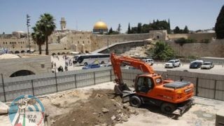 الاحتلال يهدم أسوارا في سلوان جنوب المسجد الأقصى