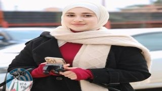 الاحتلال يعتقل صحفية عند حاجز عسكري جنوب نابلس