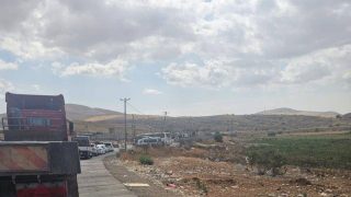 الاحتلال يحتجز الطواقم التعليمية ويمنعها من الوصول إلى مدارس الأغوار