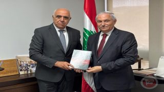 زعيتر يقدم كتابه “شيرين أبو عاقلة-الشاهدة والشهيدة” لنقيب مُحرري الصحافة اللبنانية