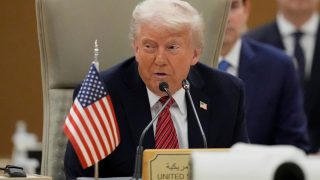 ترامب: يجب علينا التعامل مع غزة “الكثير من الناس يجوعون”