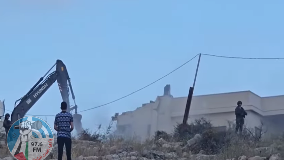 الاحتلال يهدم منزلاً في شقبا