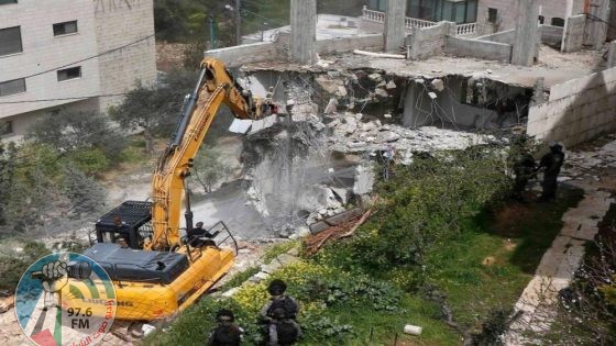 السلطات الإسرائيلية تهدم منزلا في جسر الزرقاء داخل أراضي عام 48