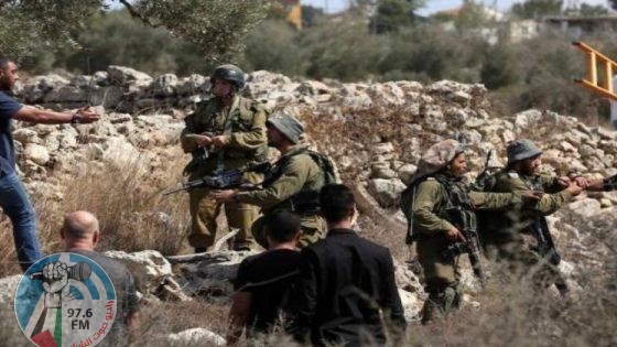 الاحتلال يعتدي على مزارعين في حوسان غرب بيت لحم