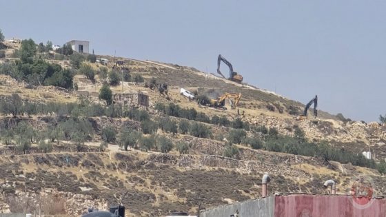 الاحتلال يهدم مزرعة أغنام في خلايل اللوز جنوب شرق بيت لحم