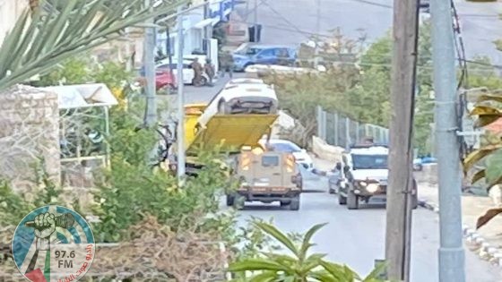 الاحتلال يستولي على ثلاث مركبات في بلدة الخضر