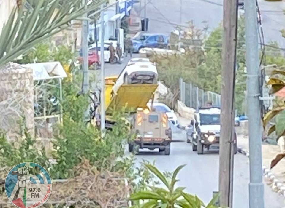 الاحتلال يستولي على ثلاث مركبات في بلدة الخضر