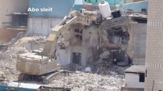 الاحتلال يواصل هدم المنازل في مخيم نور شمس شرق طولكرم
