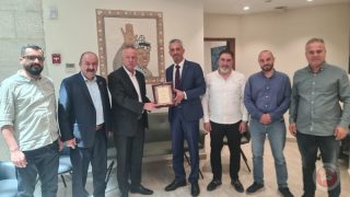 نقيب المهندسين يلتقي مع إدارة هيبرون اكسبو