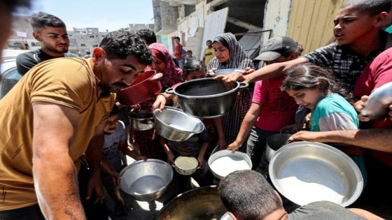 الموت جوعا يترصد 2.1 مليون مواطن في قطاع غزة