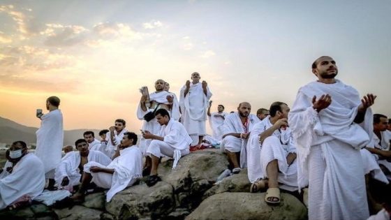 مركز الفلك الدولي يحدد موعد عيد الأضحى