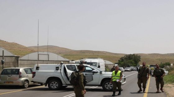 الاحتلال يغلق مداخل أريحا بالاتجاهين