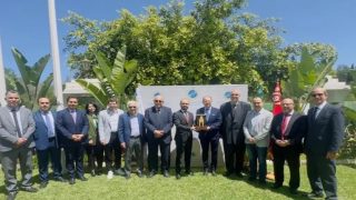 “العربية الأمريكية” تبحث التعاون مع المنظمة العربية لتكنولوجيات الاتصال والمعلومات