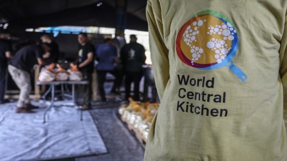 “المطبخ العالمي” يوقف عمله في قطاع غزة بعد نفاد المواد الغذائية