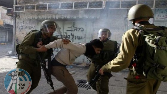 الاحتلال يعتدي على شاب ويصيبه برضوض في طولكرم