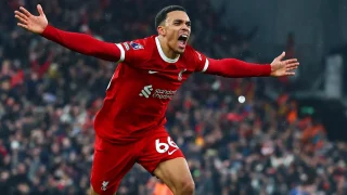 ريال مدريد يقدم عرضا رمزيا لضم نجم ليفربول