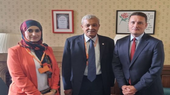 رئيس جمعية الهلال الأحمر يبحث مع وزير الصحة البريطاني التحديات الصحية في فلسطين