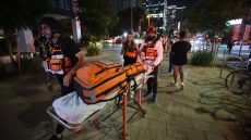 3 قتلى و91 إصابة في 6 موجات صاروخية إيرانية ضربت إسرائيل