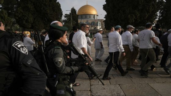 اقتحامات لا تتوقف- 384 مستوطنا يقتحمون الأقصى في ما يسمى “نزول التوراة”