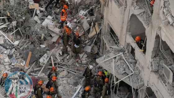 6 قتلى و240 مصابا بموجة قصف إيراني جديدة على وسط إسرائيل
