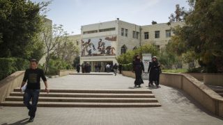 “التعليم العالي”: تعليق الفعاليات الوجاهية في مؤسسات التعليم العالي ابتداء من غد السبت