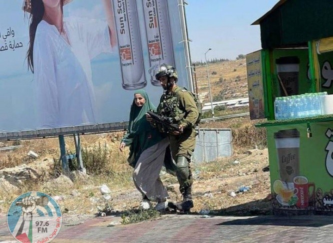 الاحتلال يعتقل مواطنة من طوباس