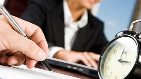 الحكومة تفعل نظام الطوارئ في دوام الموظفين